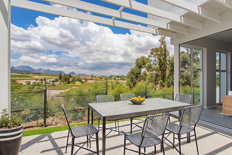 3 Bedroom Property for Sale in Berg En Dal Western Cape